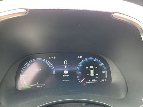 Used 2025 Toyota Highlander Platinum image 26