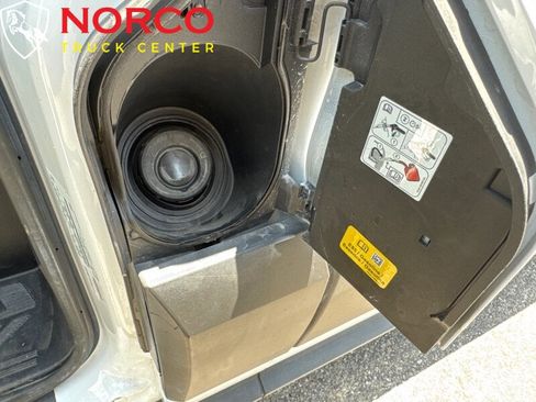 Used 2020 Ford Transit 250 Medium Roof image 17