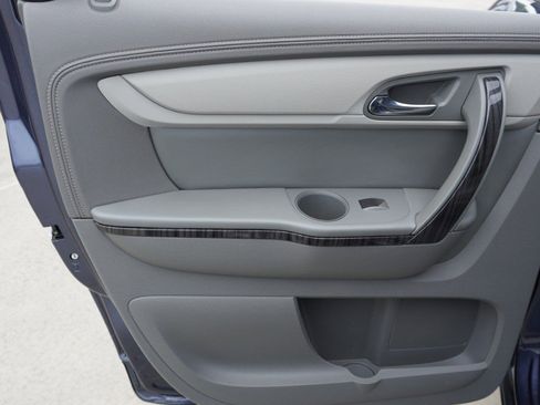 Used 2014 Chevrolet Traverse LTZ FWD image 35
