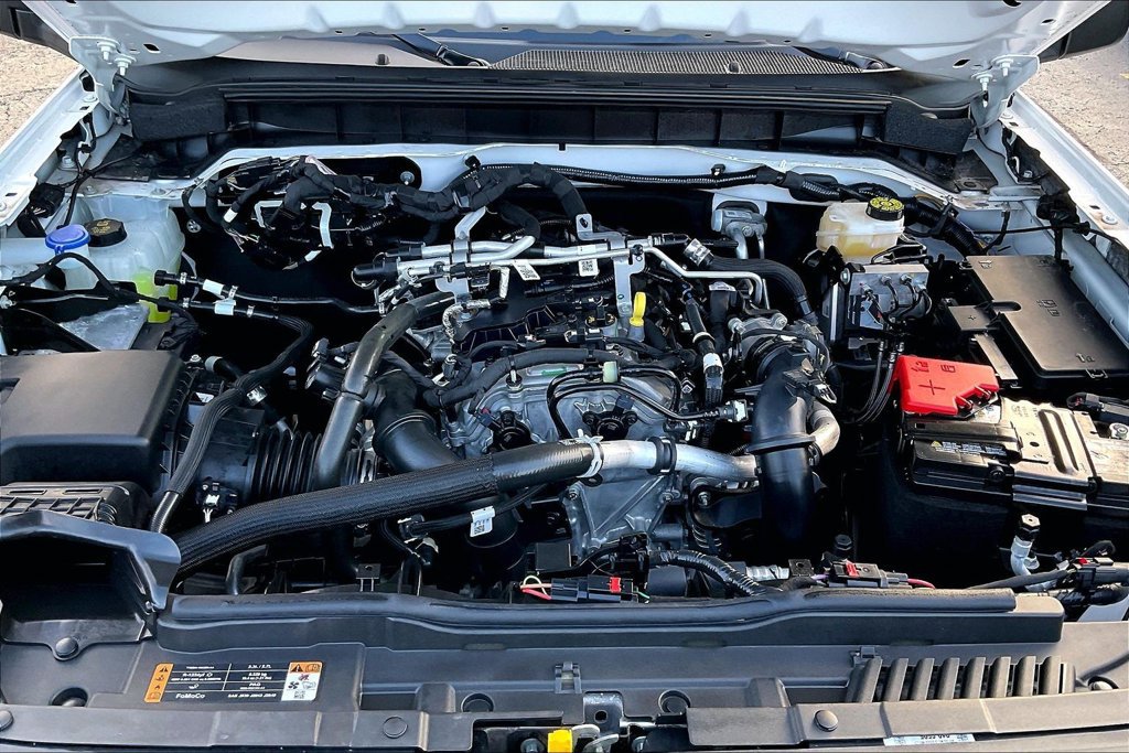 Used 2025 Ford Bronco 2-Door AWD/4WD image 9