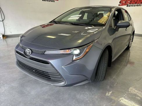 Certified 2025 Toyota Corolla LE FWD image 7
