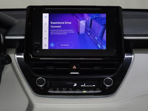 Used 2023 Toyota Corolla Cross L AWD/4WD image 27