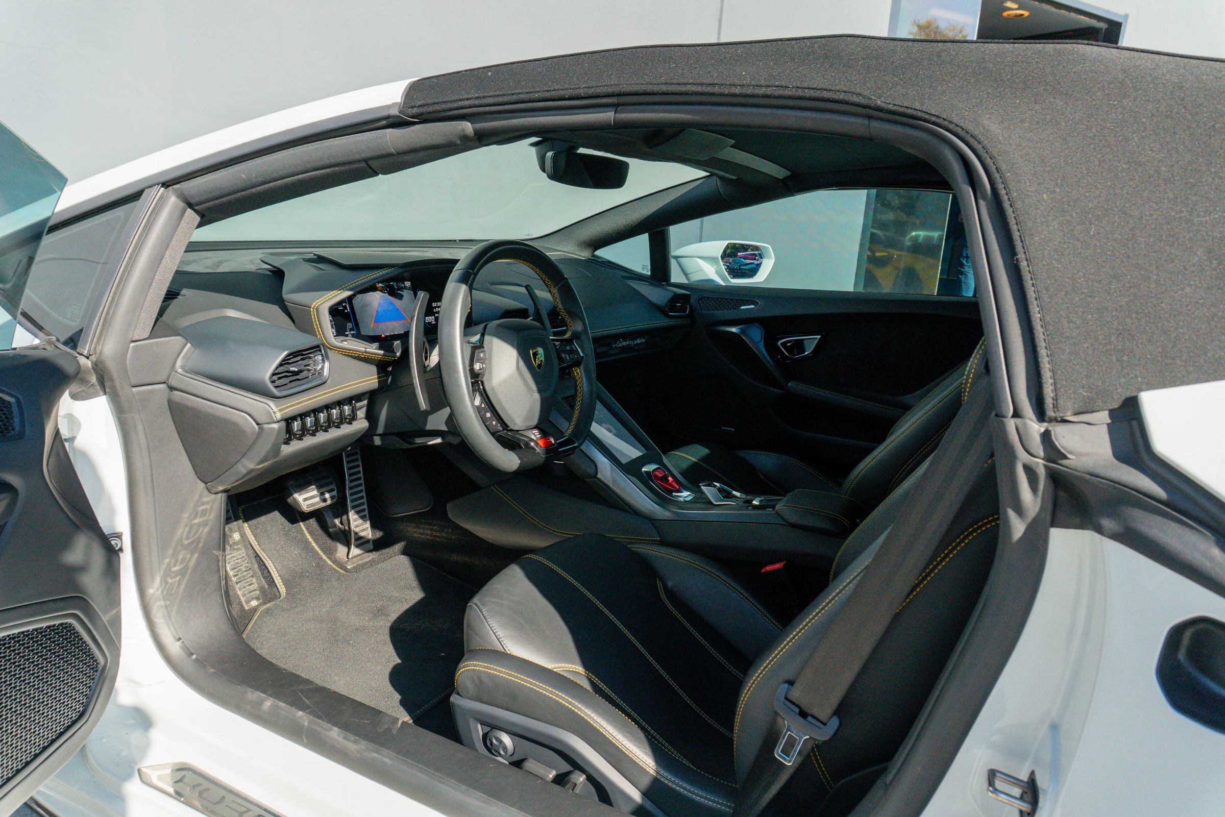 Used 2021 Lamborghini Huracan EVO RWD image 62