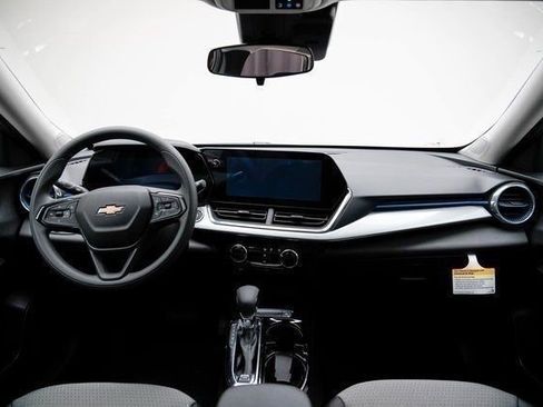 New 2026 Chevrolet Trax LT image 27