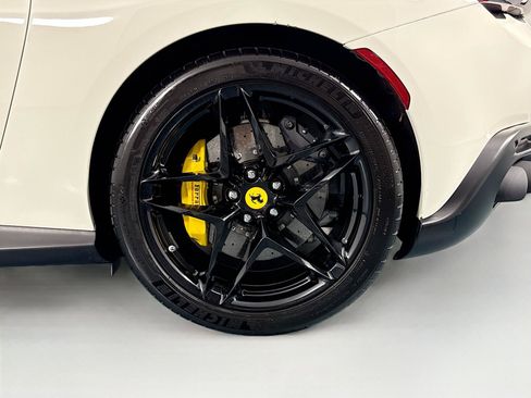 Used 2023 Ferrari Roma RWD image 31