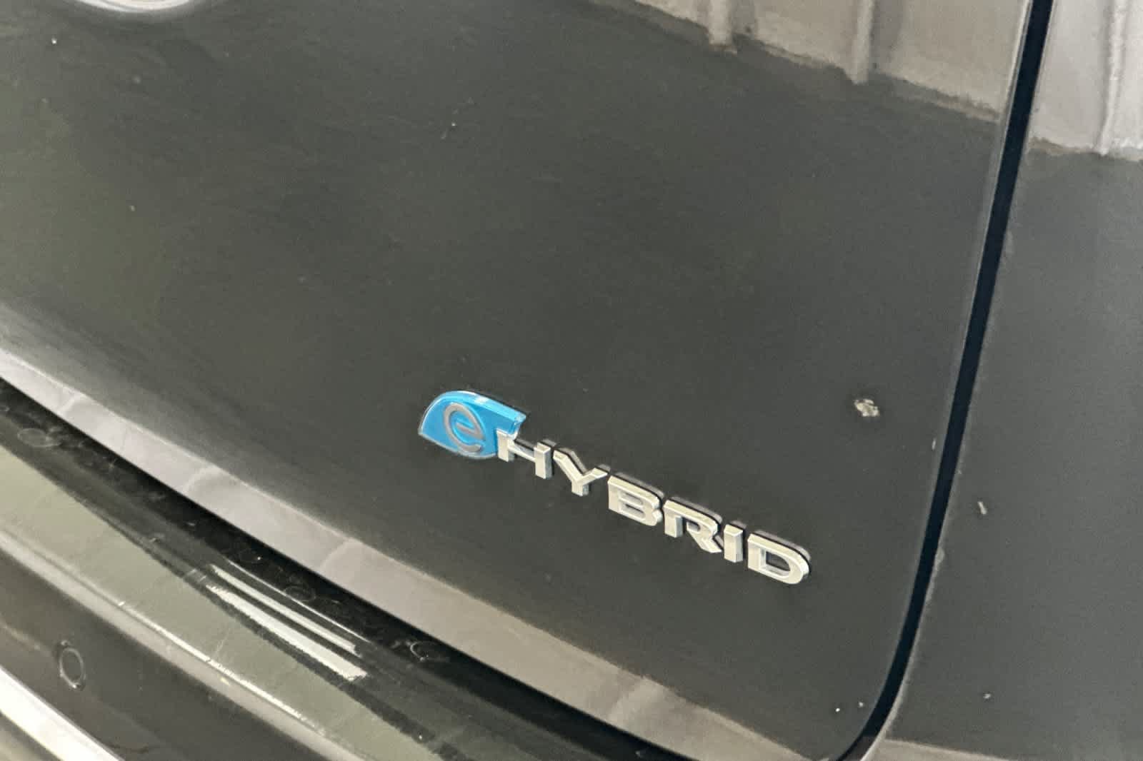 Used 2023 Chrysler Pacifica Touring-L FWD image 20