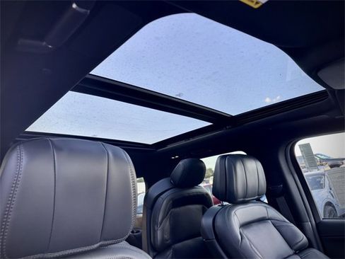 New 2025 Lincoln Navigator Reserve w/ Jet Appearance Package image 18