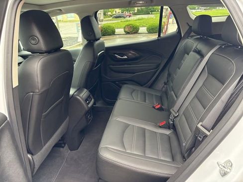 Used 2024 GMC Terrain Denali w/ Denali Premium Package AWD/4WD image 30