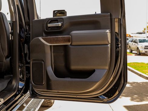 Used 2020 GMC Sierra 3500 Denali w/ Denali Ultimate Package image 41