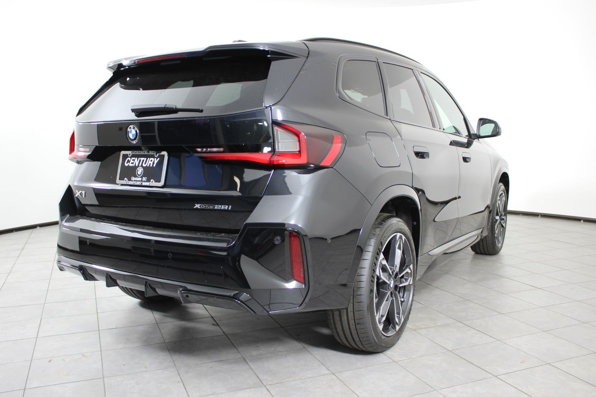 Used 2026 BMW X1 xDrive28i w/ Technology Package AWD/4WD image 9