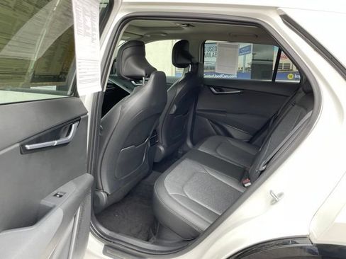 Used 2023 Kia Niro FWD image 30