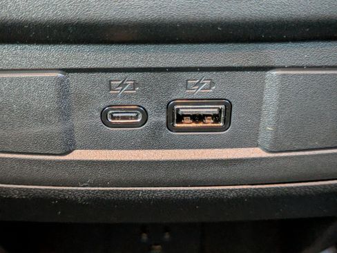 New 2026 Chevrolet Colorado LT image 9