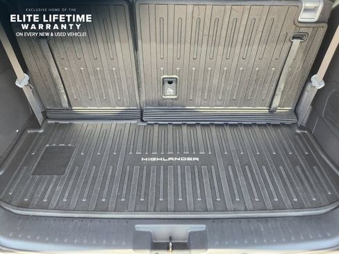 Used 2020 Toyota Highlander Limited AWD/4WD image 31