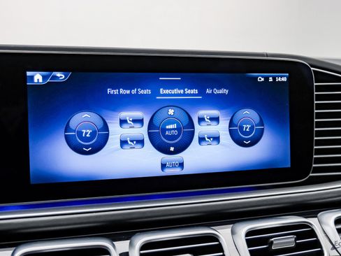 Used 2024 Mercedes-Benz Maybach GLS 600 4MATIC image 53
