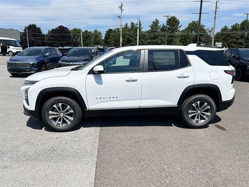 New 2027 Chevrolet Equinox LT w/ Convenience Package II AWD/4WD image 2