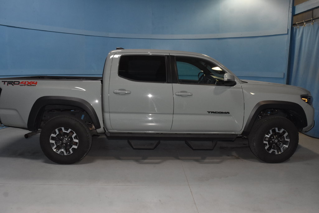 Used 2023 Toyota Tacoma TRD Off-Road AWD/4WD image 23