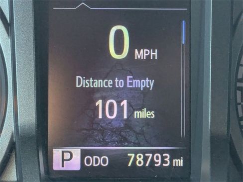 Used 2022 Toyota Tacoma TRD Off-Road image 23