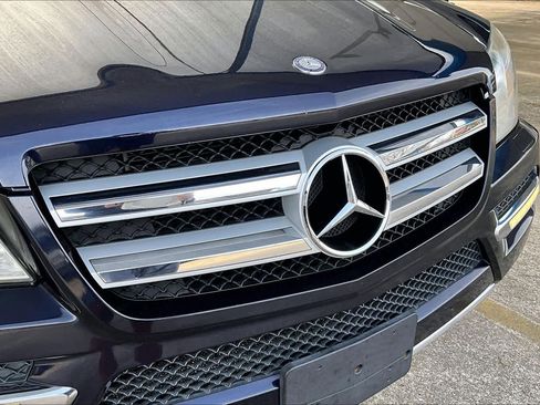 Used 2012 Mercedes-Benz GL 450 4MATIC image 29