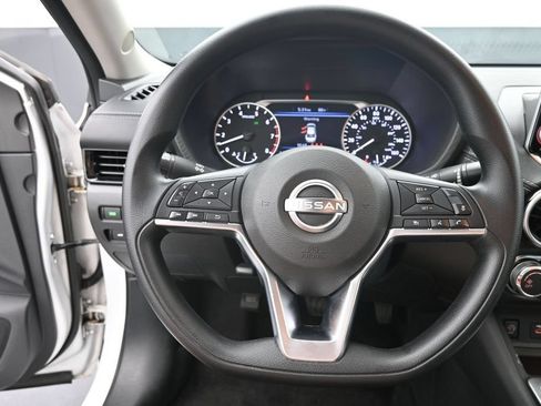 Used 2024 Nissan Sentra SV FWD image 23