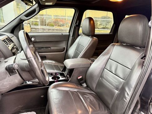 Used 2011 Ford Escape Limited w/ 301A Rapid Spec Order Code image 10