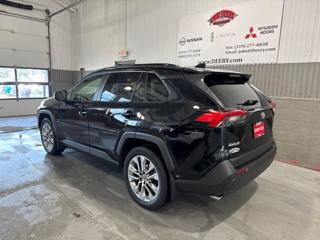 Used 2019 Toyota RAV4 XLE Premium w/ Protection Package FWD image 6