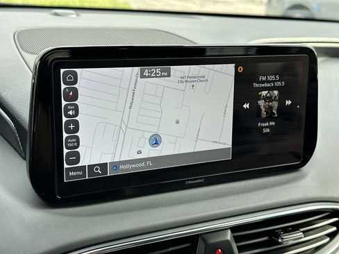 Used 2023 Hyundai Santa Fe SEL FWD image 19