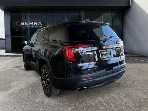Used 2021 GMC Acadia SLT w/ Elevation Edition image 2