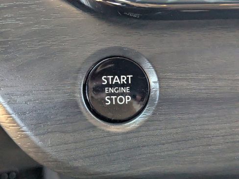 Certified 2025 Nissan Murano SL AWD/4WD image 32