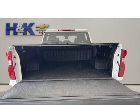 Used 2025 Chevrolet Silverado 1500 LT AWD/4WD image 7