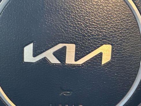 Certified 2024 Kia Sportage LX image 30