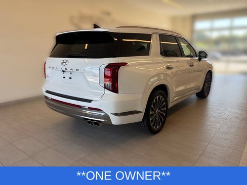 Used 2025 Hyundai Palisade Calligraphy AWD/4WD image 2