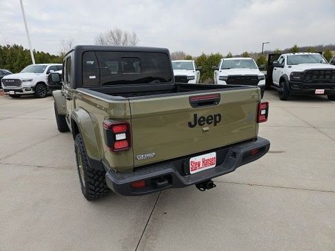 New 2026 Jeep Gladiator Willys AWD/4WD image 3