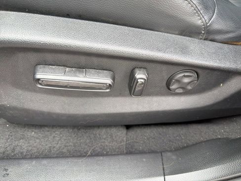 Used 2021 Honda CR-V EX-L image 14