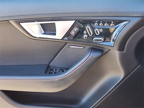 Used 2015 Jaguar F-TYPE S image 23