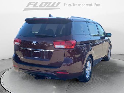 Used 2017 Kia Sedona LX w/ LX Essentials Premium Package FWD image 9