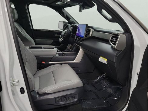 Certified 2025 Toyota Tundra Limited AWD/4WD image 15