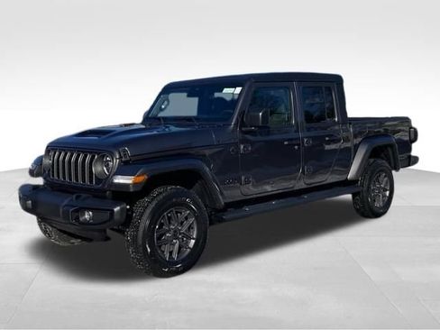 New 2026 Jeep Gladiator Sport image 3