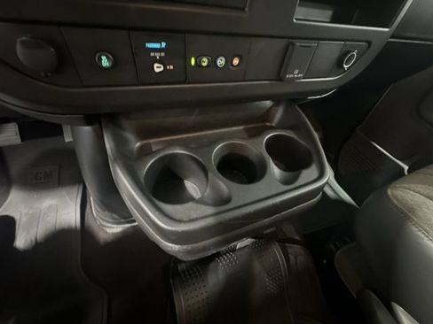 Used 2025 Chevrolet Express 3500 LS RWD image 28