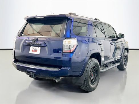 Used 2023 Toyota 4Runner SR5 Premium image 4