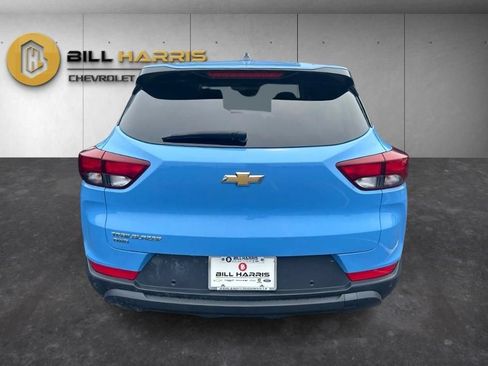 Used 2024 Chevrolet TrailBlazer LS w/ LS Convenience Package AWD/4WD image 11