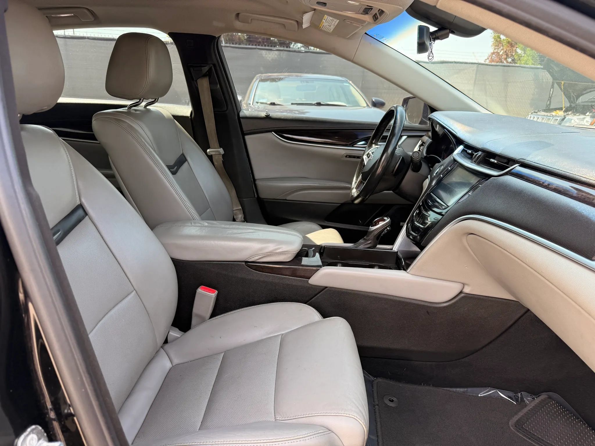 Used 2017 Cadillac XTS Luxury FWD image 18