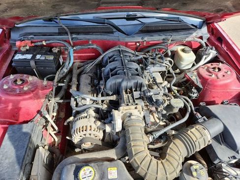 Used 2006 Ford Mustang Coupe image 25