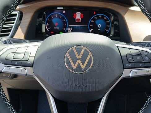 New 2026 Volkswagen Atlas SE FWD image 13