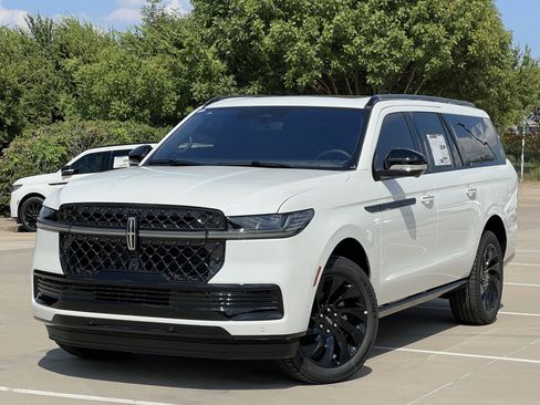 New 2025 Lincoln Navigator L Reserve w/ Jet Appearance Package image 2
