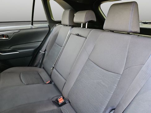 Used 2022 Toyota RAV4 SE AWD/4WD image 36