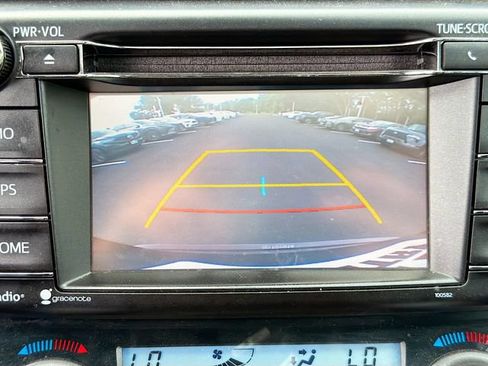 Used 2017 Toyota RAV4 XLE w/ Plus Extra Value Package AWD/4WD image 15