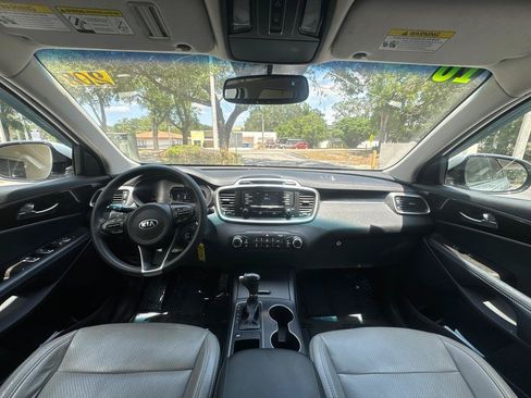 Used 2018 Kia Sorento L FWD image 21