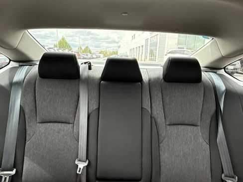 Certified 2025 Honda Accord SE image 18