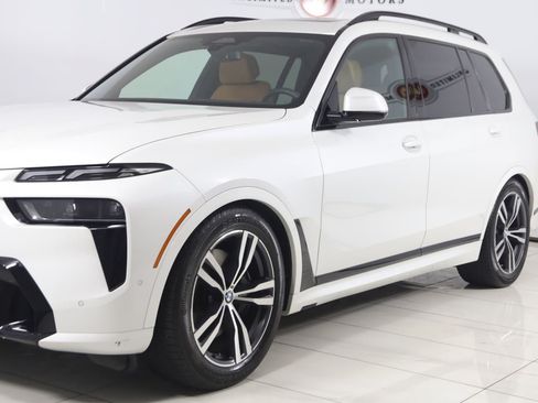 Used 2024 BMW X7 xDrive40i w/ M Sport Package AWD/4WD image 62