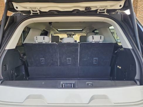 Used 2025 Ford Expedition Active image 24